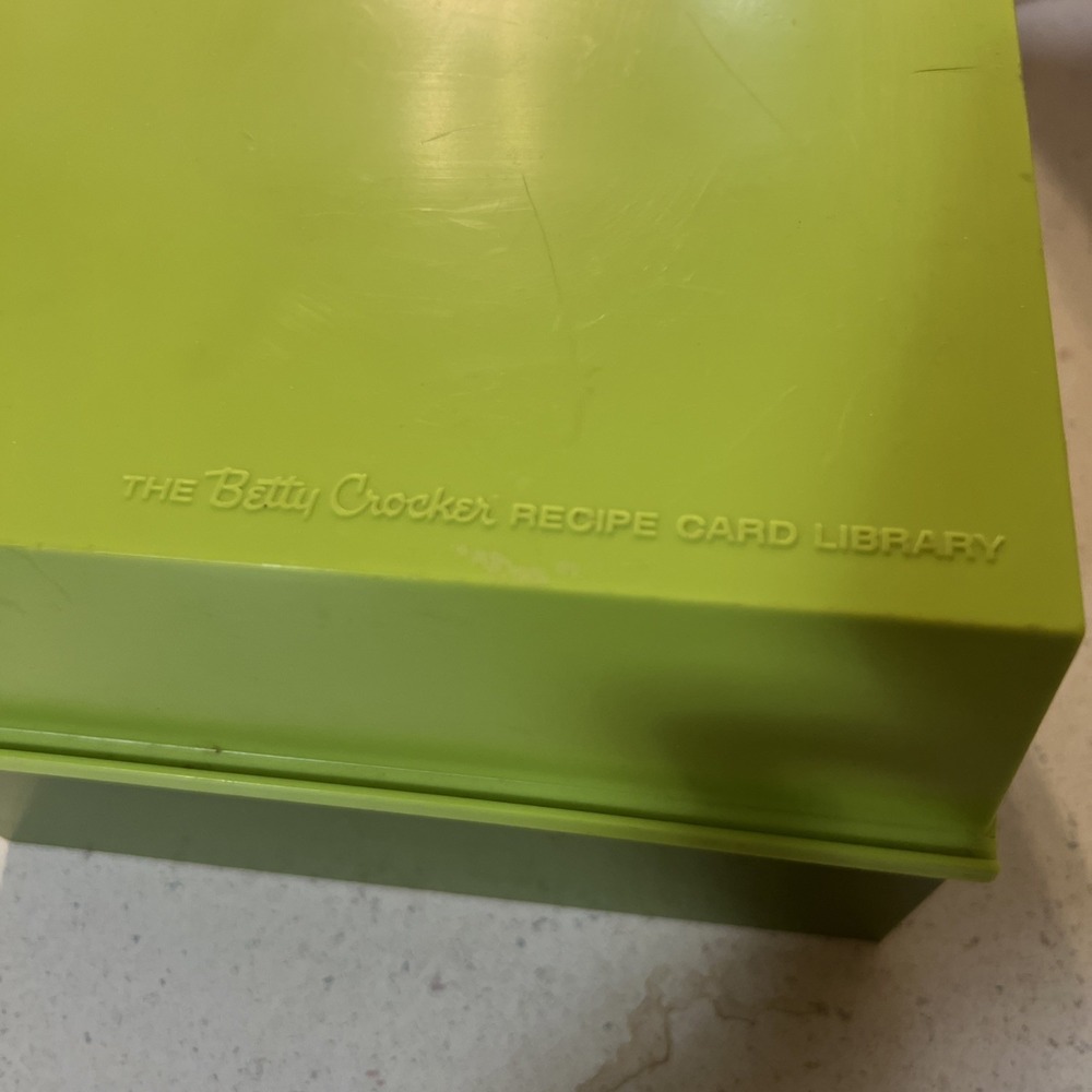 Betty Crocker Recipe Card Library Avocado Green Box / Vintage 1971 Original EUC